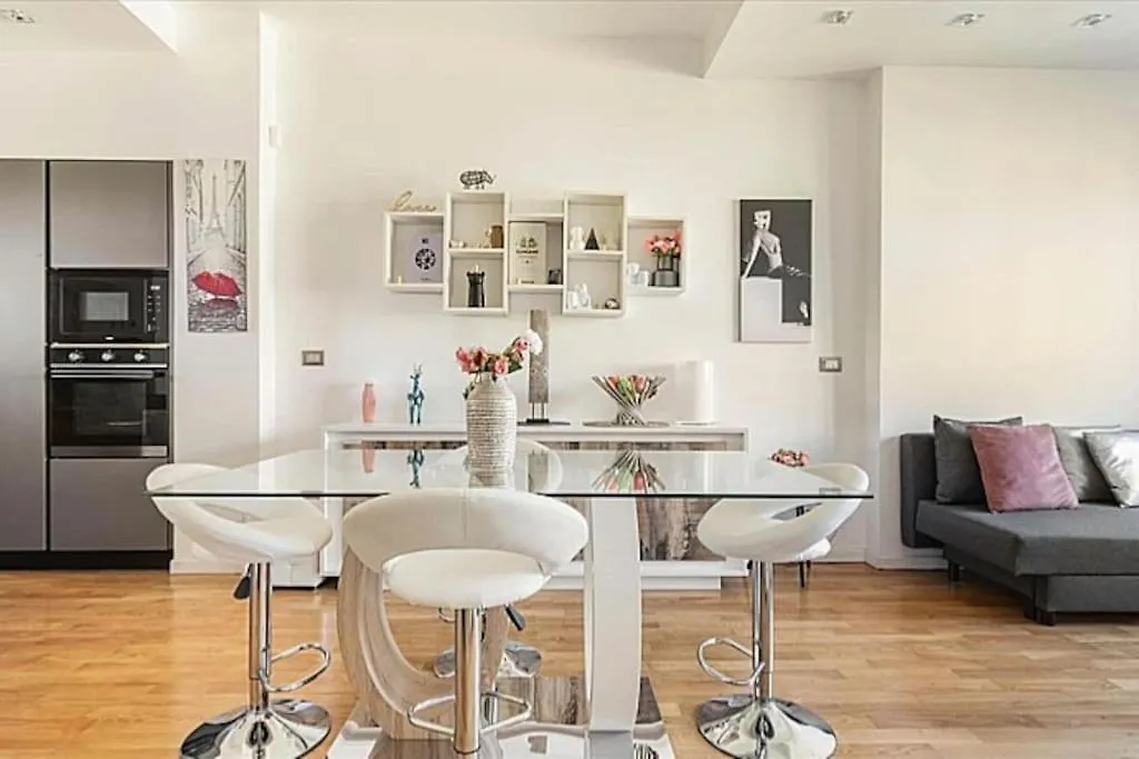 City Life Milan Apartment - Wi-Fi & Smart Tv 0*,